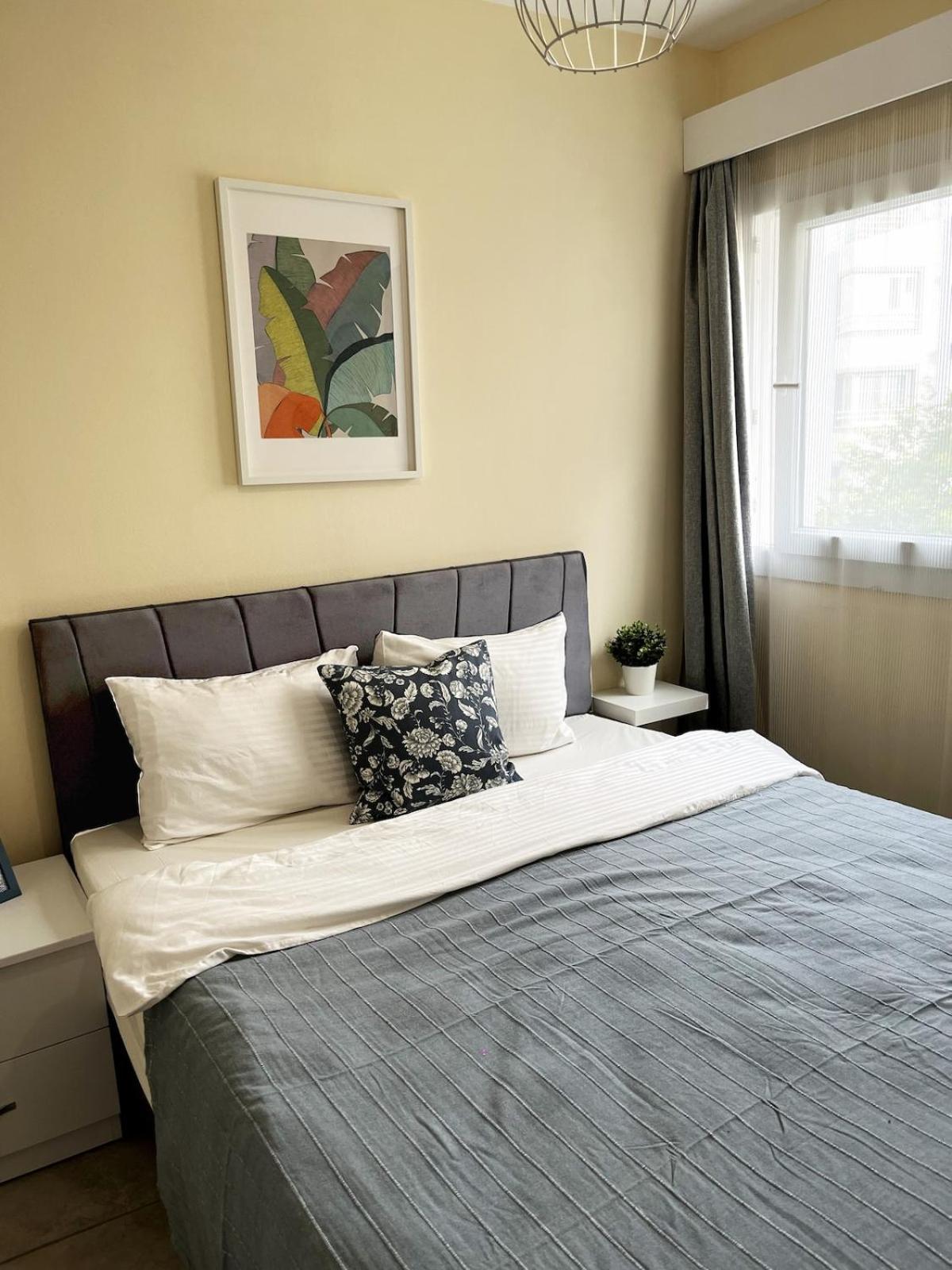 Weekend Apartments 3Br キレニア エクステリア 写真